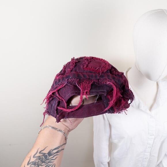 Upcycled reworked denim hat cap - Picture 5 of 5
